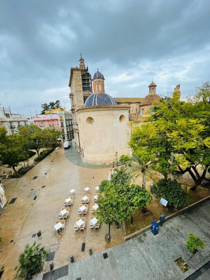 Plaza Del Carmen Apartment Valencia Exterior photo